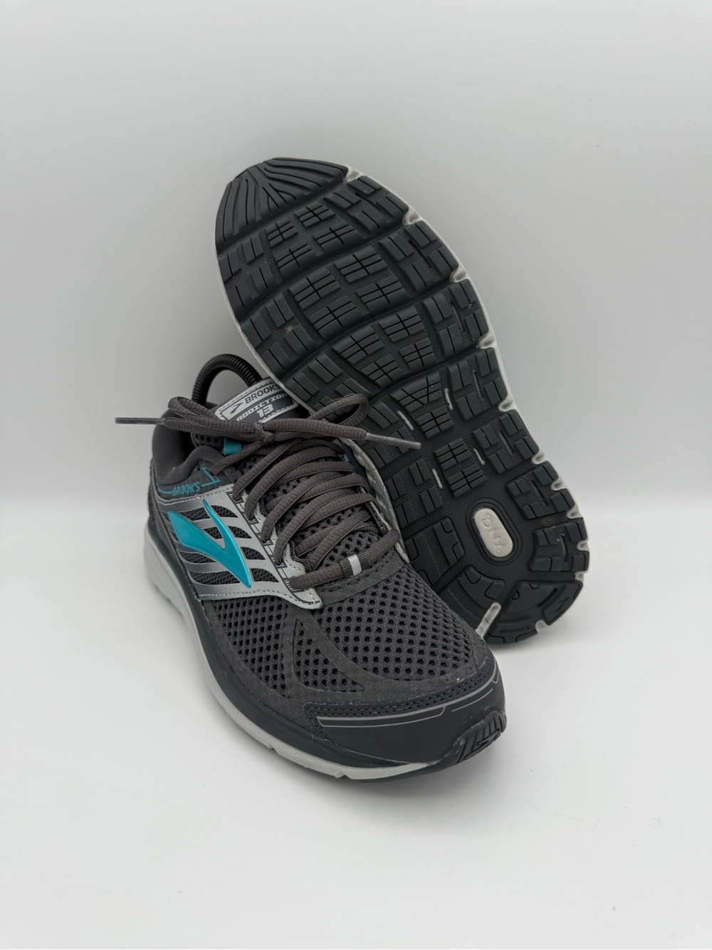 Women's Brooks Addiction 13 Gray Blue Athletic Walking Running Shoes Size 8.5 B